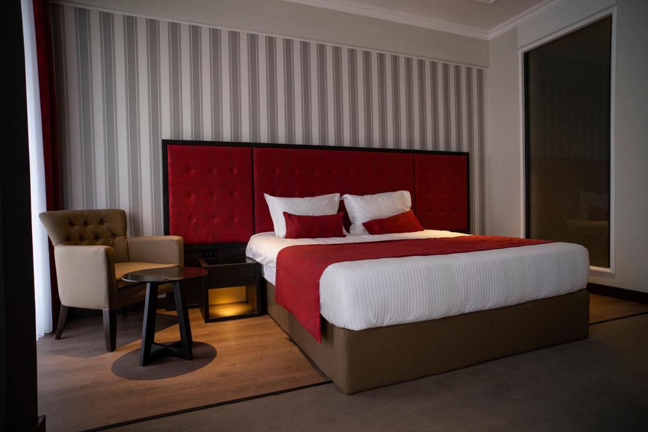 Hotel Lakeside Vermice Экстерьер фото